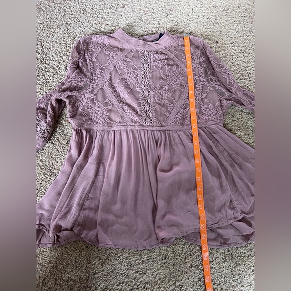 American Eagle Outfitters Lace Blouse in Dusty Pink - Picture 3 of 5